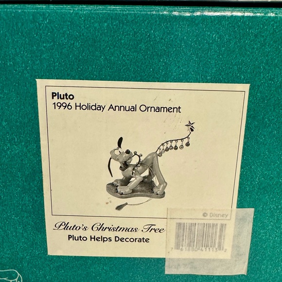 WDCC Pluto Helps Decorate 1996 Ornament - Picture 8 of 9